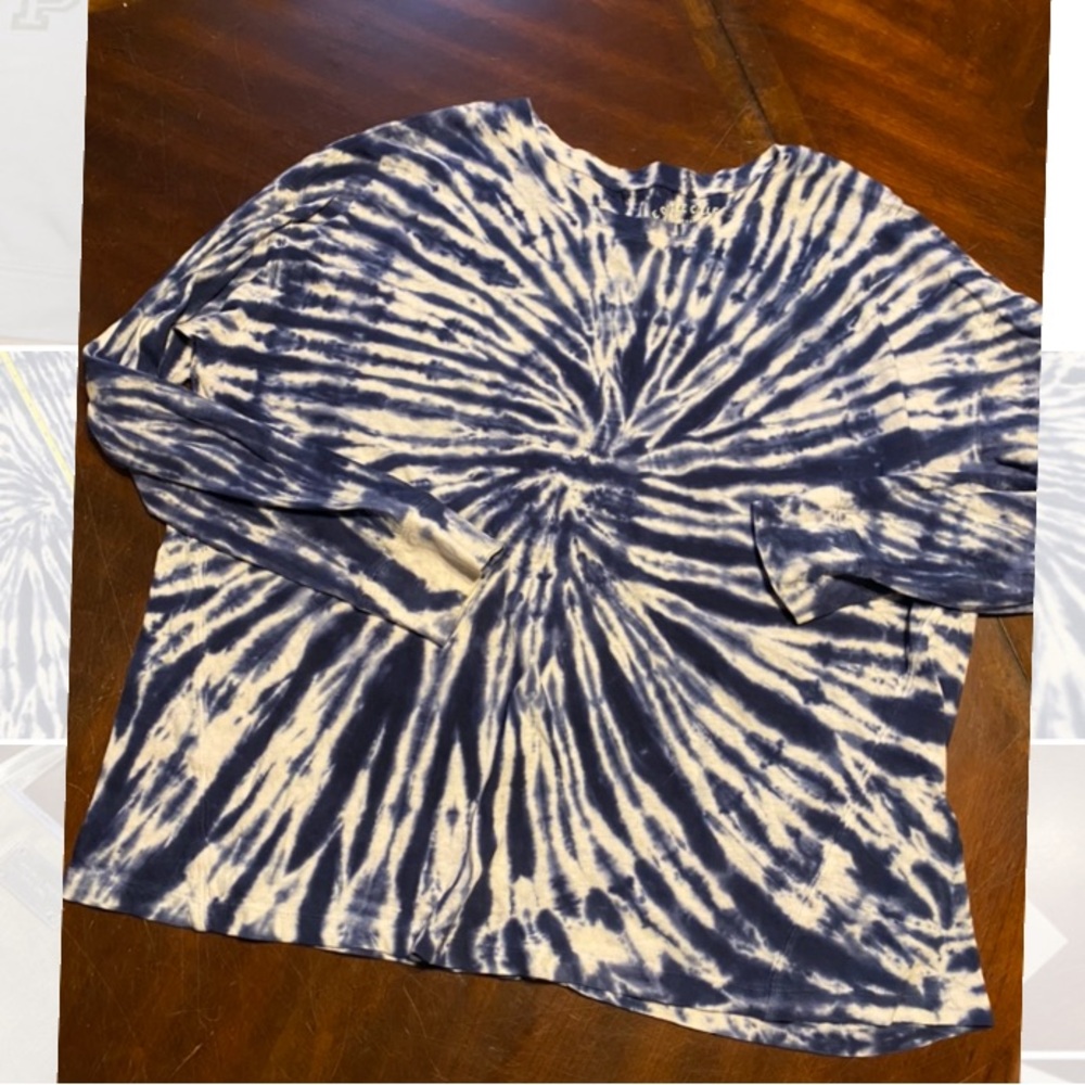 Aeropostale Blue and White Tie-Dye Long Sleeve Top